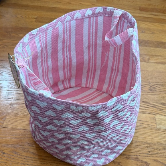 Pink Heart Patterned Storage Basket TM Designs NWT NEW - Picture 2 of 8